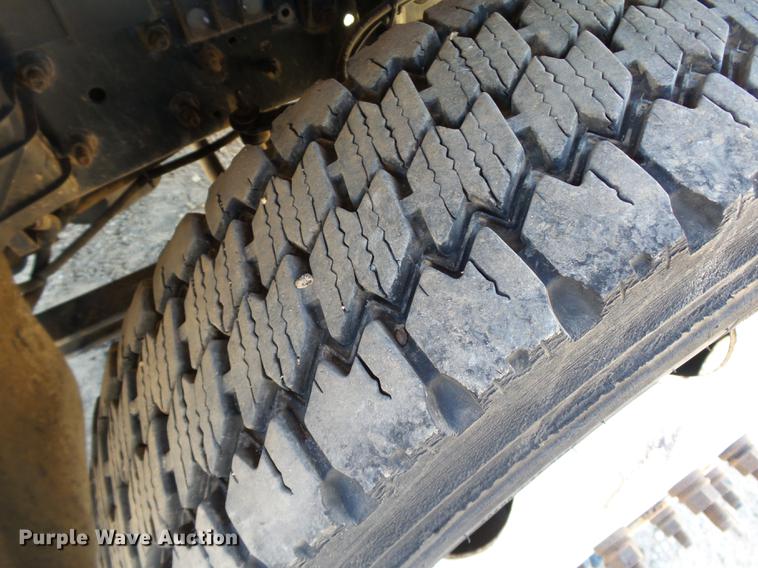 image for item DB4185 2008 Ford LCF box truck