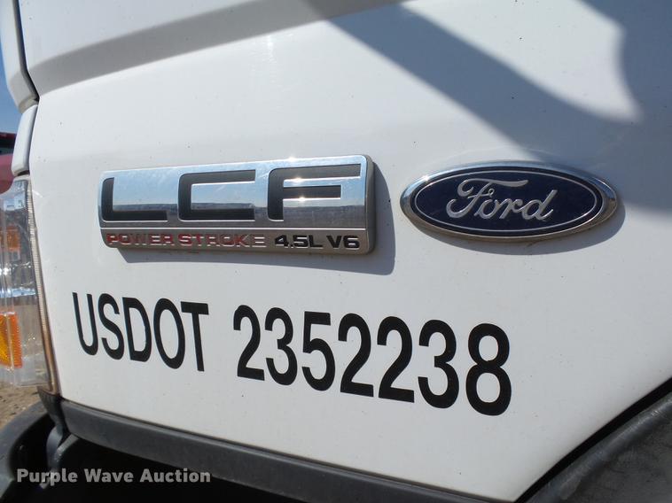image for item DB4185 2008 Ford LCF box truck
