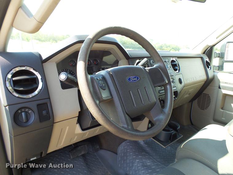 image for item DB4201 2009 Ford F450 Super Duty XLT Crew Cab flatbed truck