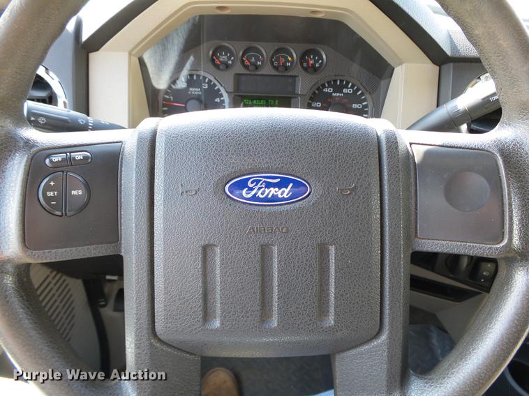 image for item DB4201 2009 Ford F450 Super Duty XLT Crew Cab flatbed truck