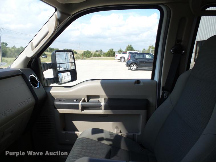 image for item DB4201 2009 Ford F450 Super Duty XLT Crew Cab flatbed truck