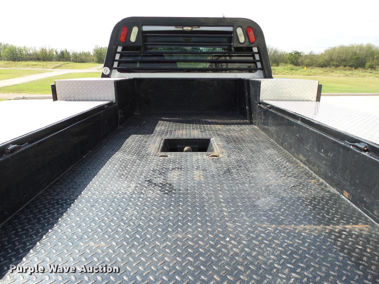image for item DB4201 2009 Ford F450 Super Duty XLT Crew Cab flatbed truck