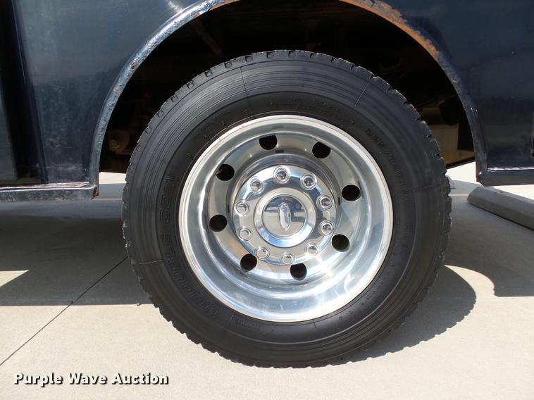 image for item DB4201 2009 Ford F450 Super Duty XLT Crew Cab flatbed truck