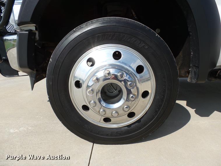 image for item DB4201 2009 Ford F450 Super Duty XLT Crew Cab flatbed truck