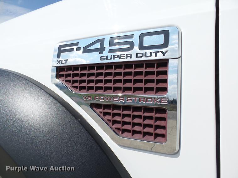 image for item DB4201 2009 Ford F450 Super Duty XLT Crew Cab flatbed truck