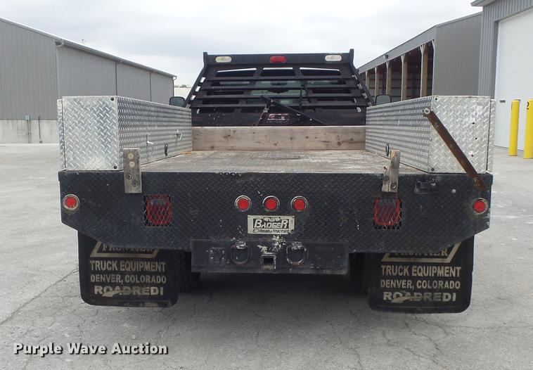 image for item DB6417 2009 Chevrolet Silverado 3500HD flatbed pickup truck