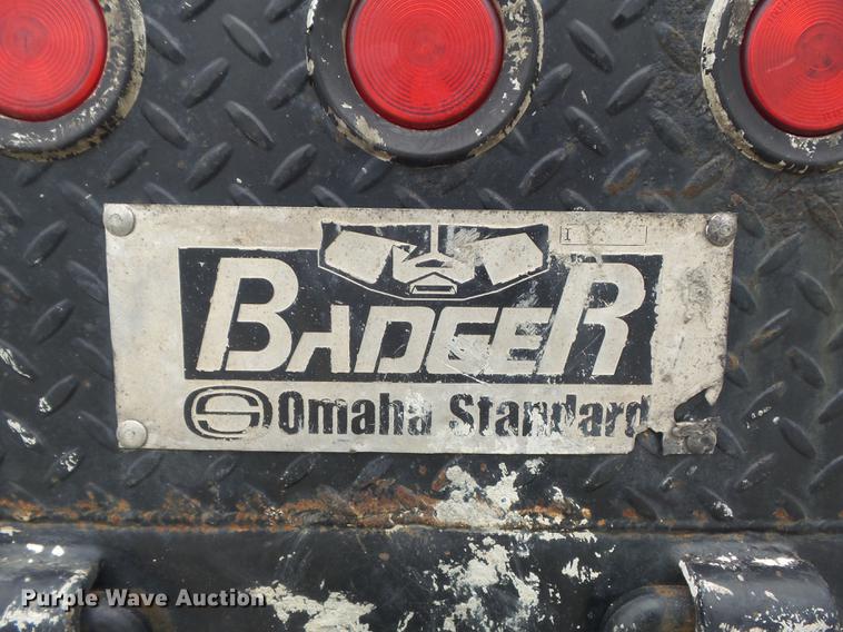 image for item DB6417 2009 Chevrolet Silverado 3500HD flatbed pickup truck