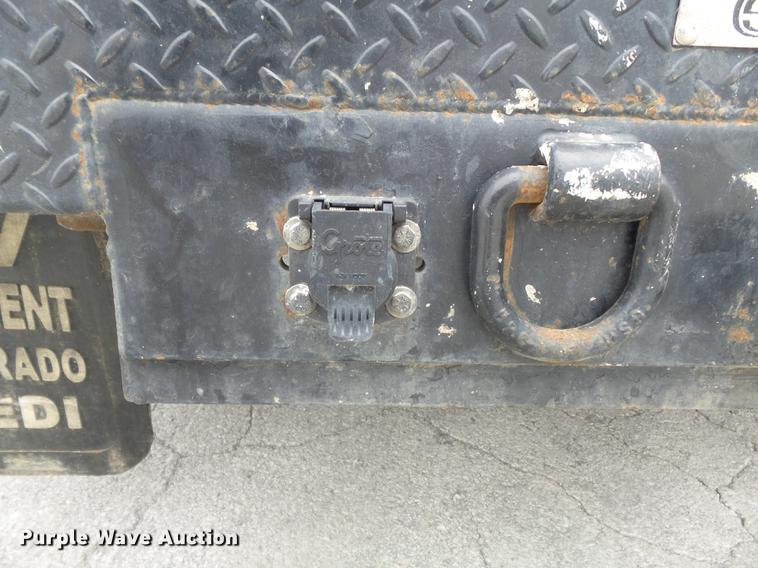 image for item DB6417 2009 Chevrolet Silverado 3500HD flatbed pickup truck