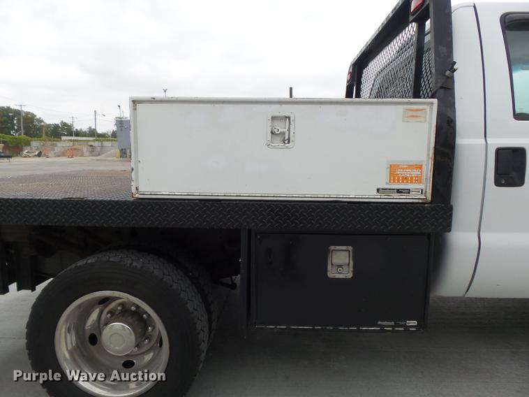 image for item DB6418 2006 Ford F450 Super Duty XL flatbed truck