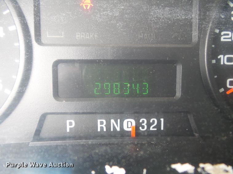 image for item DB6418 2006 Ford F450 Super Duty XL flatbed truck