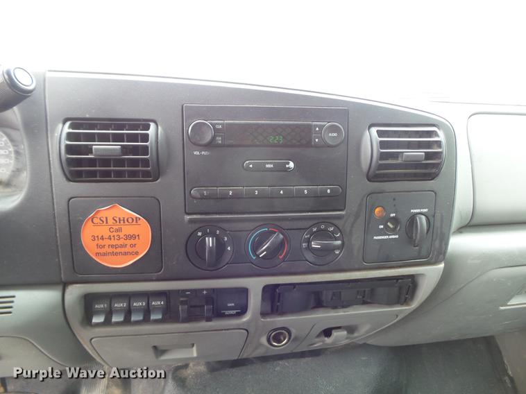 image for item DB6418 2006 Ford F450 Super Duty XL flatbed truck