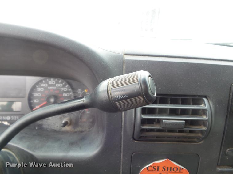 image for item DB6418 2006 Ford F450 Super Duty XL flatbed truck