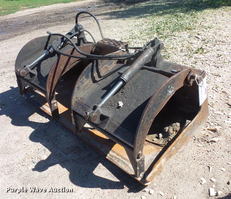 image for item DB8135 Grapple bucket