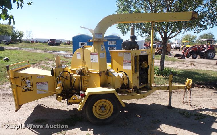 image for item DB8139 Brush Bandit 100 wood chipper