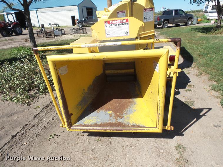 image for item DB8139 Brush Bandit 100 wood chipper