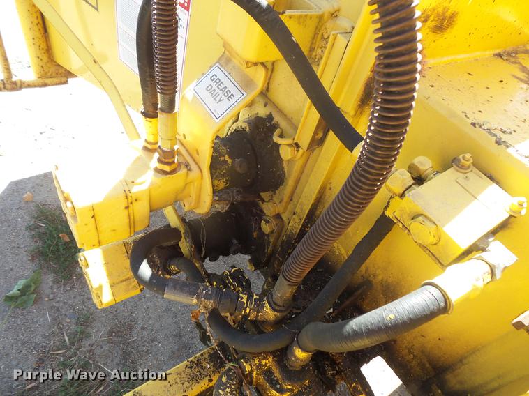 image for item DB8139 Brush Bandit 100 wood chipper