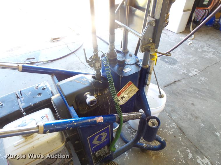 image for item DB8142 Graco GH833 airless paint sprayer