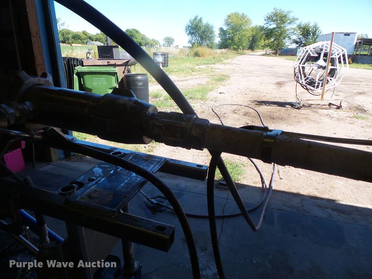 image for item DB8142 Graco GH833 airless paint sprayer