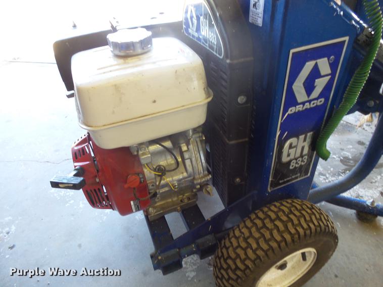 image for item DB8142 Graco GH833 airless paint sprayer