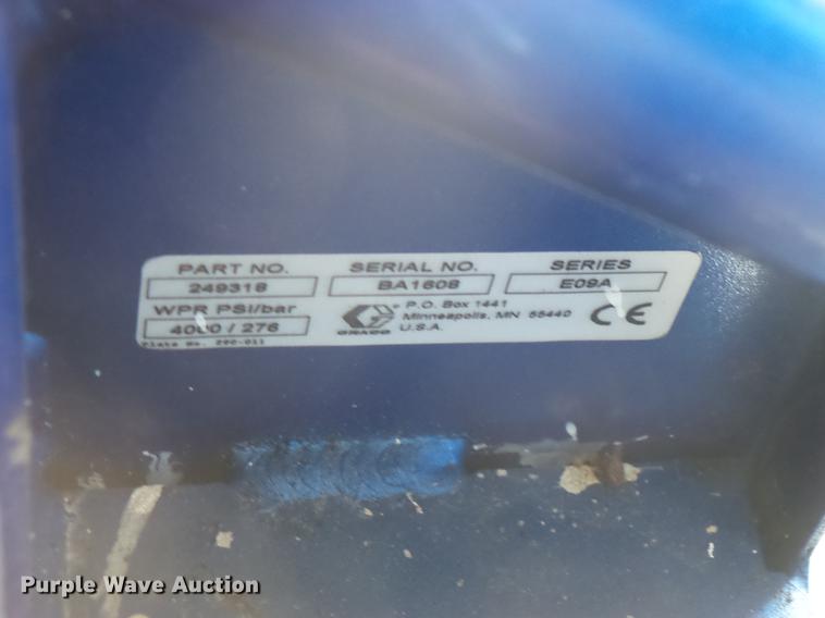 image for item DB8142 Graco GH833 airless paint sprayer