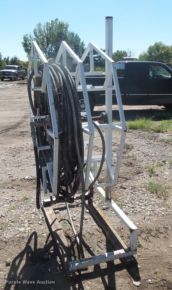 image for item DB8142 Graco GH833 airless paint sprayer