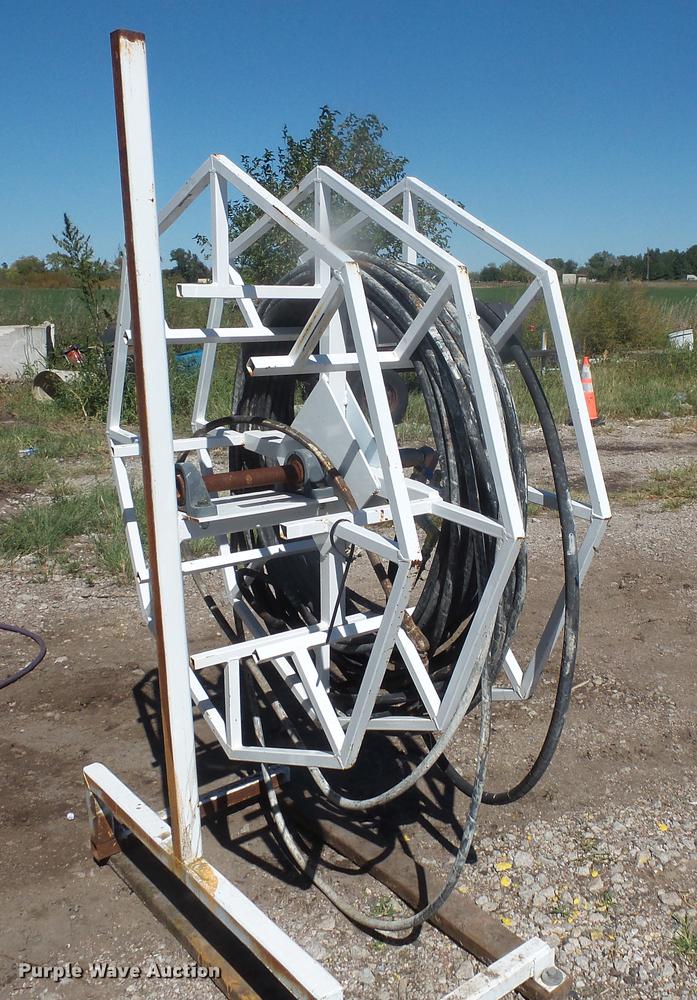 image for item DB8142 Graco GH833 airless paint sprayer