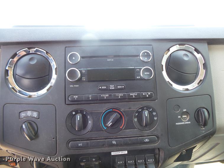 image for item DB8147 2009 Ford F550 Super Duty SuperCab bucket truck