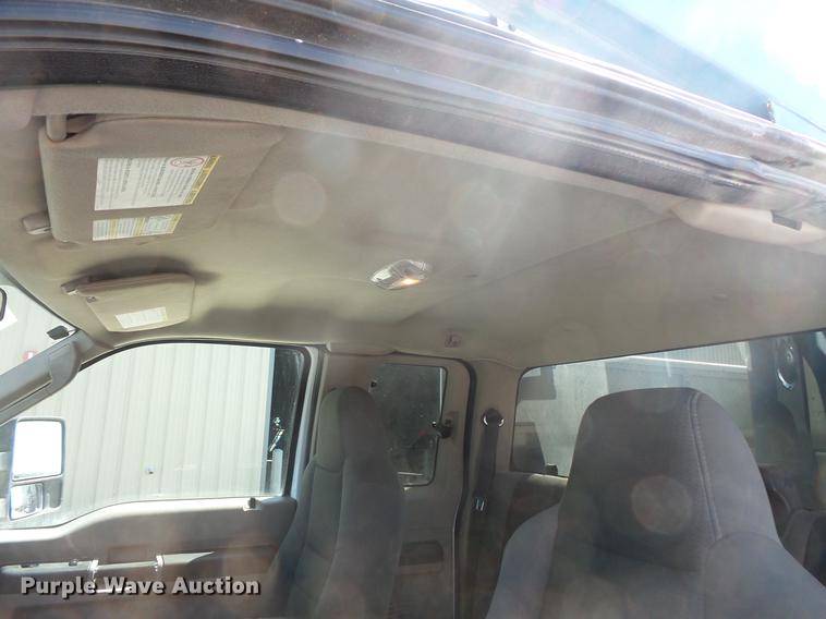 image for item DB8147 2009 Ford F550 Super Duty SuperCab bucket truck