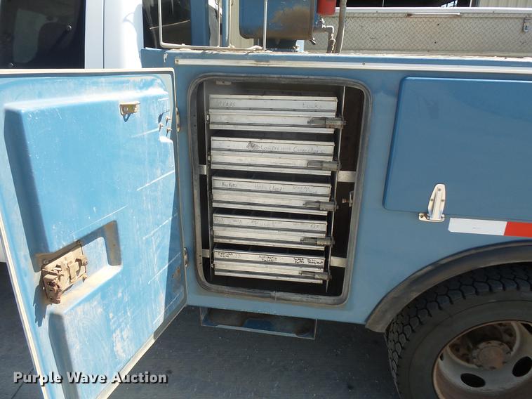 image for item DB8147 2009 Ford F550 Super Duty SuperCab bucket truck