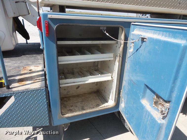 image for item DB8147 2009 Ford F550 Super Duty SuperCab bucket truck