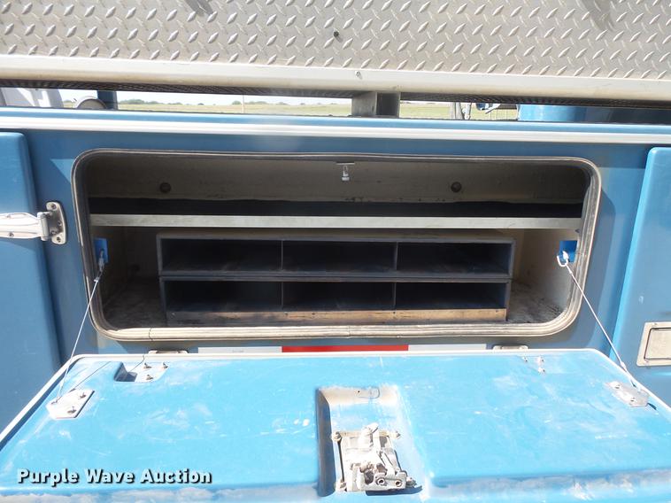 image for item DB8147 2009 Ford F550 Super Duty SuperCab bucket truck