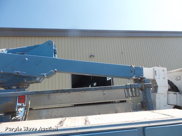 image for item DB8147 2009 Ford F550 Super Duty SuperCab bucket truck