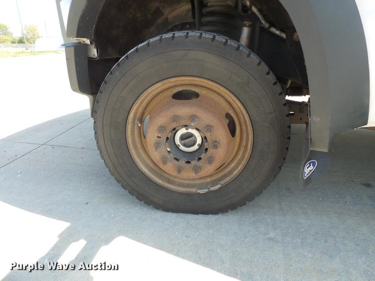 image for item DB8147 2009 Ford F550 Super Duty SuperCab bucket truck