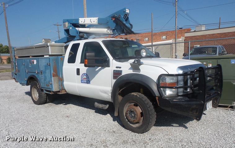 image for item DB8148 2009 Ford F550 Super Duty SuperCab bucket truck