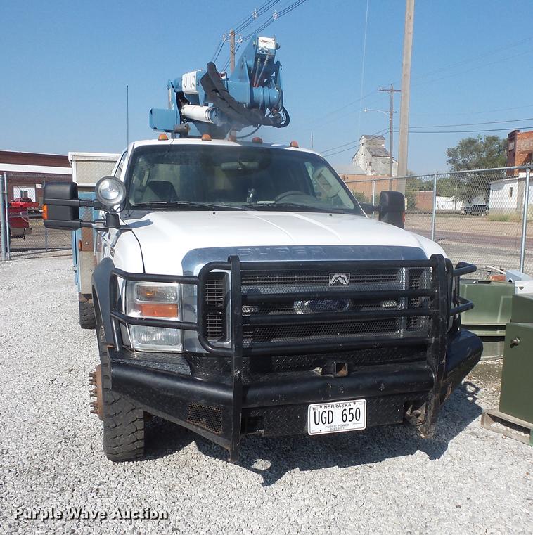 image for item DB8148 2009 Ford F550 Super Duty SuperCab bucket truck