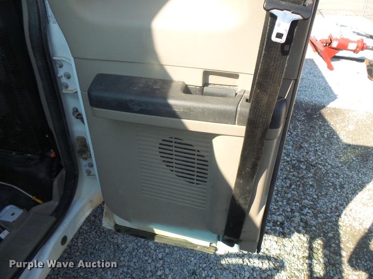 image for item DB8148 2009 Ford F550 Super Duty SuperCab bucket truck