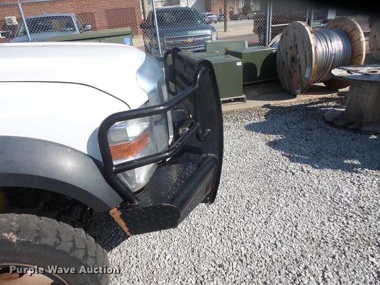 image for item DB8148 2009 Ford F550 Super Duty SuperCab bucket truck