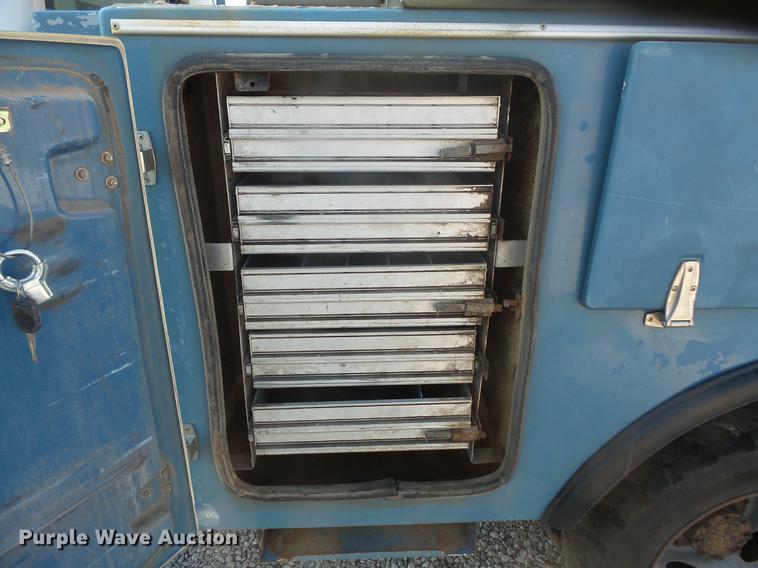 image for item DB8148 2009 Ford F550 Super Duty SuperCab bucket truck