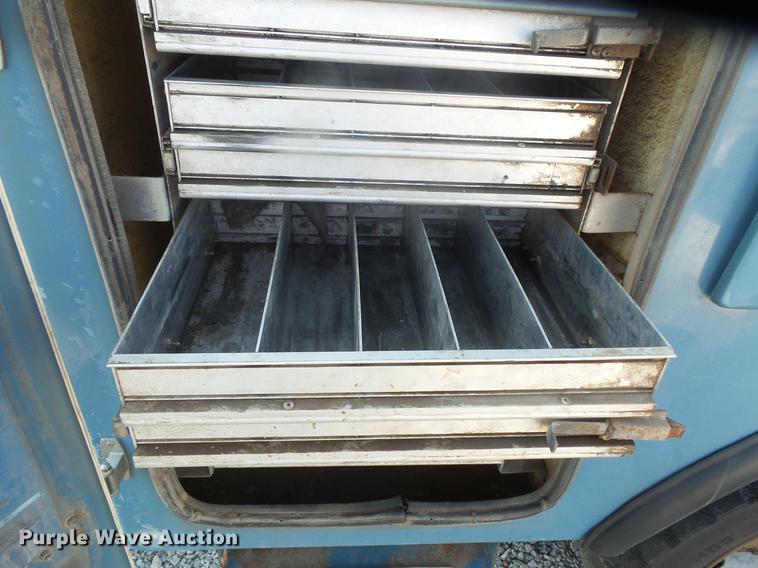 image for item DB8148 2009 Ford F550 Super Duty SuperCab bucket truck