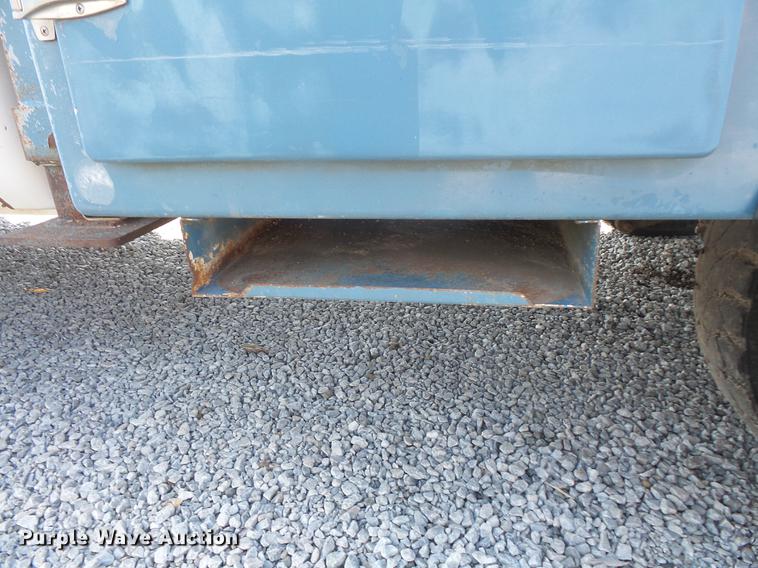 image for item DB8148 2009 Ford F550 Super Duty SuperCab bucket truck