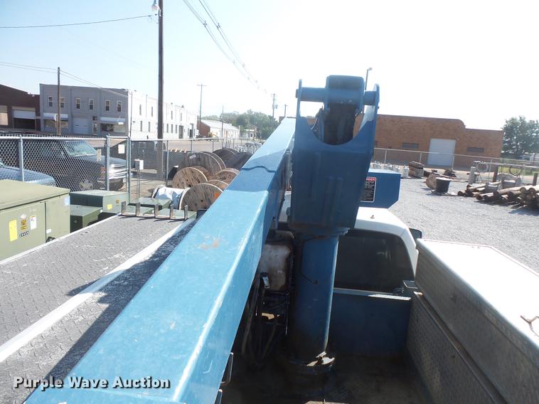 image for item DB8148 2009 Ford F550 Super Duty SuperCab bucket truck