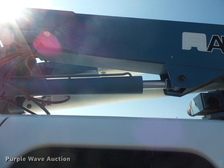 image for item DB8148 2009 Ford F550 Super Duty SuperCab bucket truck