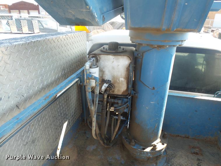 image for item DB8148 2009 Ford F550 Super Duty SuperCab bucket truck