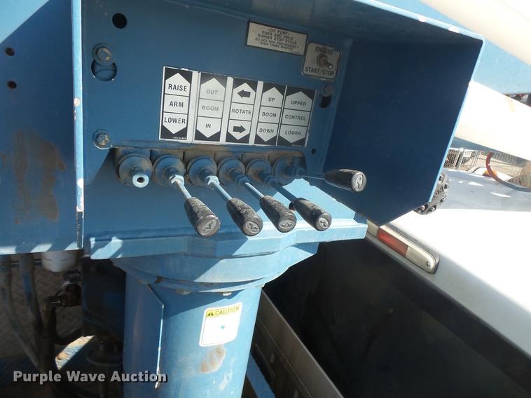 image for item DB8148 2009 Ford F550 Super Duty SuperCab bucket truck