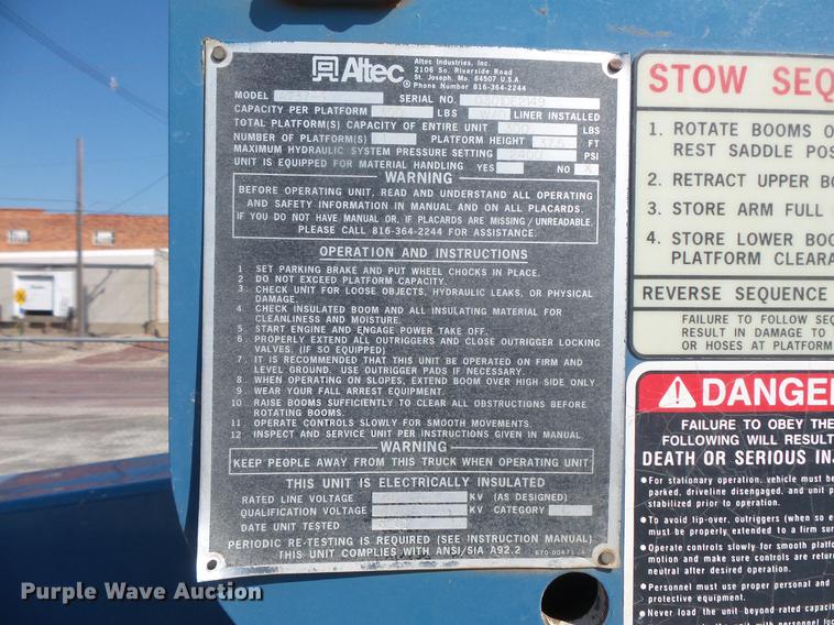 image for item DB8148 2009 Ford F550 Super Duty SuperCab bucket truck