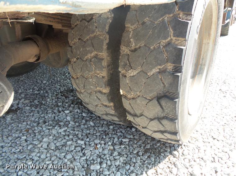 image for item DB8148 2009 Ford F550 Super Duty SuperCab bucket truck