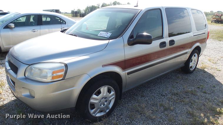 image for item DC1796 2006 Chevrolet Uplander van