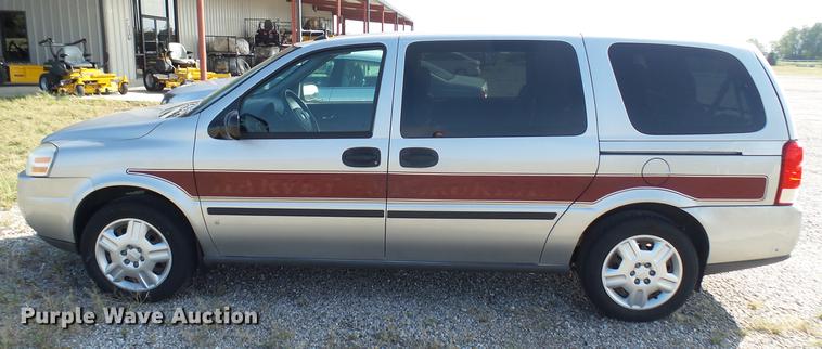 image for item DC1796 2006 Chevrolet Uplander van