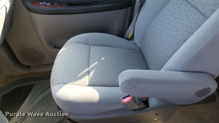 image for item DC1796 2006 Chevrolet Uplander van