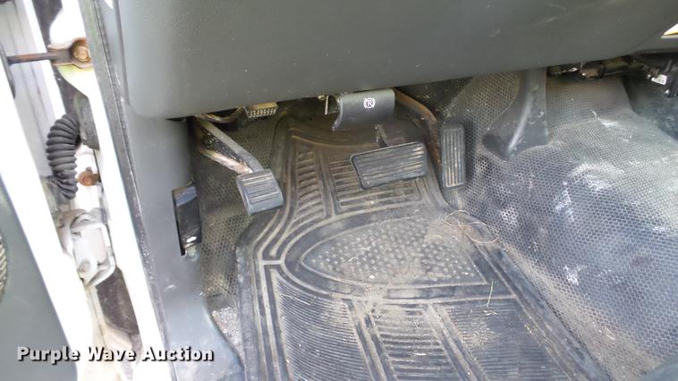 image for item DC2580 2005 Chevrolet Silverado 2500HD pickup truck